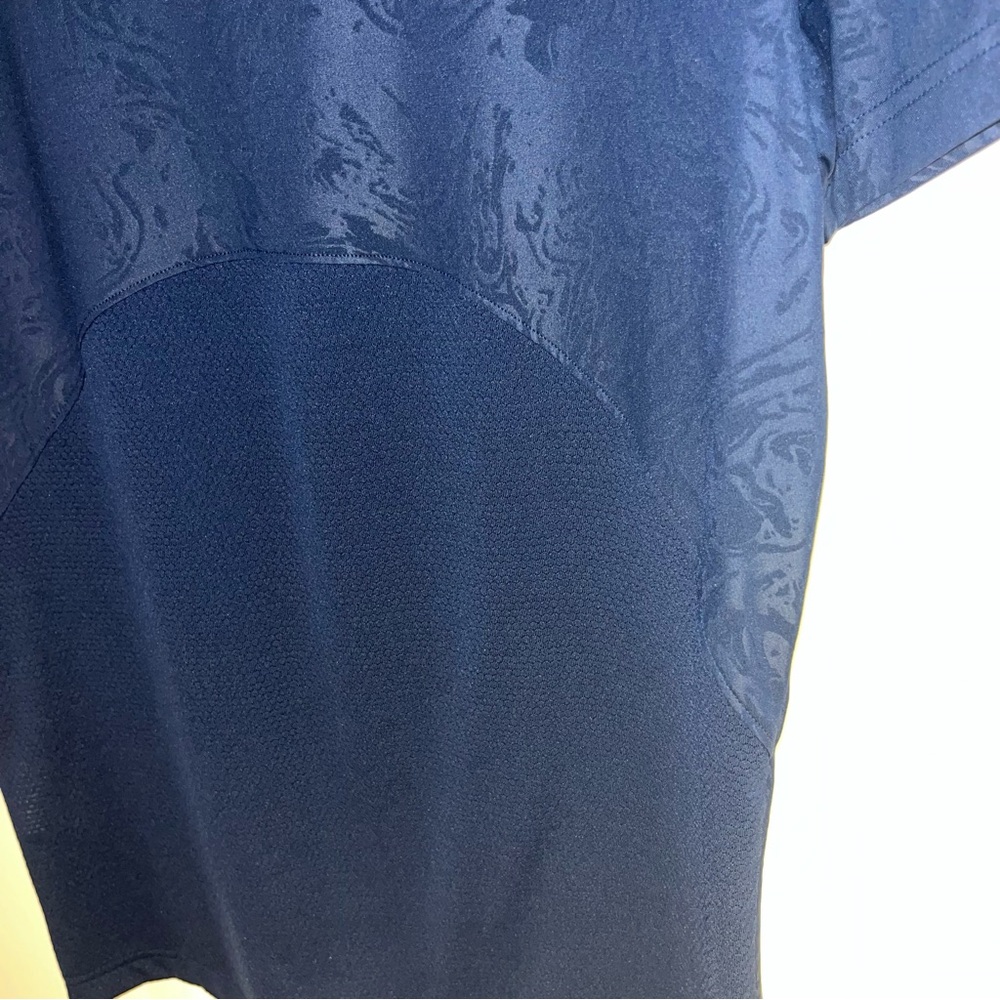 Under Armour Size MD Printed Rush SS Tee - Picture 6 of 6